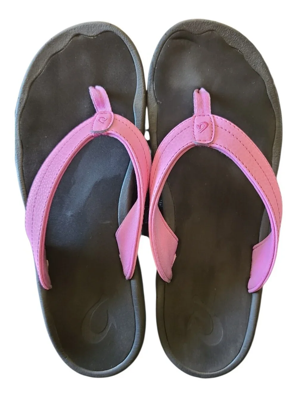 OluKai 'Ohana Beach Sandals Pink / Black Colorway Womens Size 9